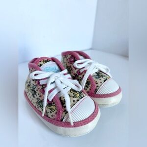Vintage Disney Baby Girl Character Crib Shoes – Size 0-6 months